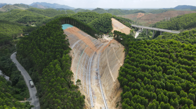 省道s207木格至浦北寨圩二级公路(贵港段)项目位于贵港市港南区南部