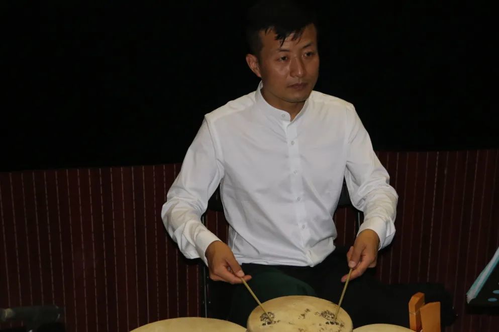 秦腔会演特刊|百年剧社全梁上坝,倾情演绎"陕北往事"_腾讯新闻