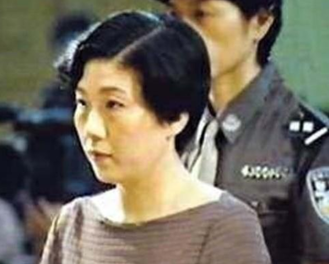 女贪官警示录:情夫包含40位领导,贪污上千万2003年被判死缓