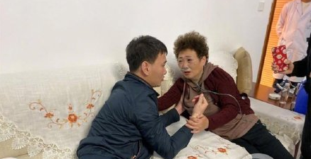 飘柔哥找哥哥33年终团聚|保姆拐走主人的孩子,弟弟为寻亲学艺