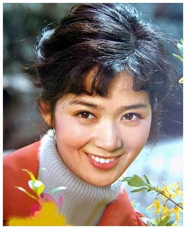80年代电影明星龚雪,真正的女神偶像,分享珍贵罕见的多张照片