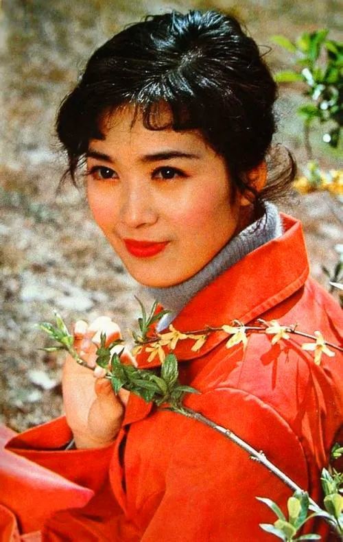 80年代电影明星龚雪,真正的女神偶像,分享珍贵罕见的多张照片