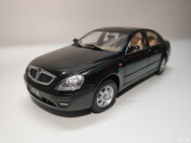 尊驰汽车1:18原厂模型