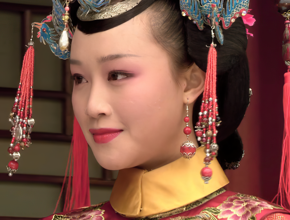 甄嬛传:浣碧孟静娴一起进府,为何果郡王先去浣碧房间?得知原因太虚假