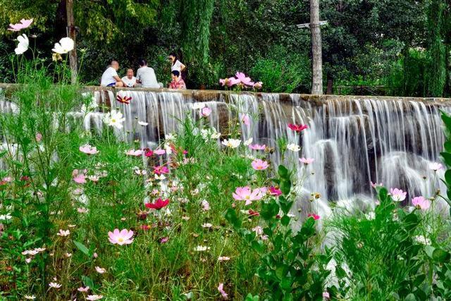 石家庄游玩景点:西柏坡温泉滑雪场(设备设施齐全),漫山花溪谷(上百种