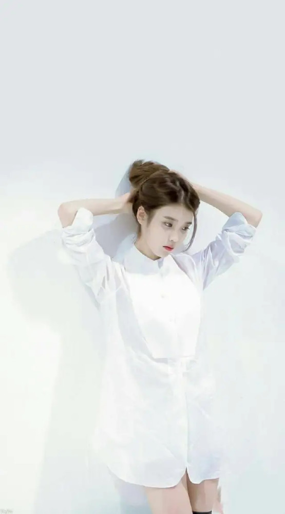 韩国solo女歌手iu的穿搭集合,小个子女生的穿衣典范