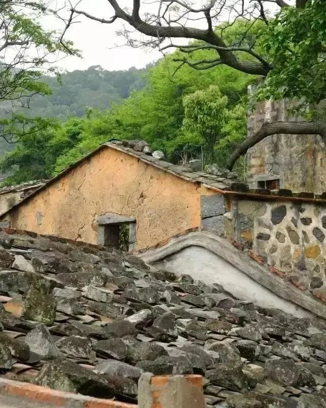 在石头厝中,感受平潭国际旅游岛的夏日之美