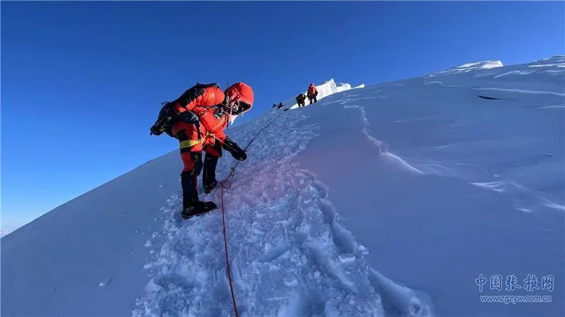 攀登珠峰,是无数登山者心生向往的目标,这次珠峰地区的天气状况相对