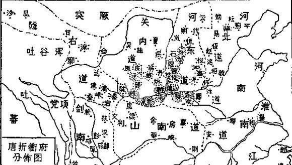 汉朝的藩国是自上而下,而唐朝的藩镇是自下而上,是本地化的职业军人