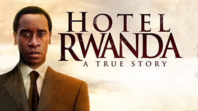 图为电影海报《卢旺达饭店》,该片根据卢旺达大屠杀事件改编