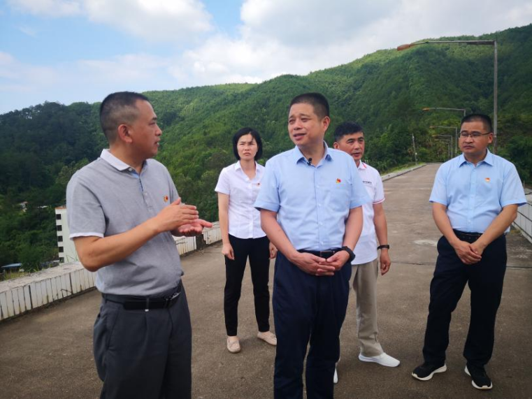 问政韶关南雄市委书记王碧安老百姓何时喝上健康水