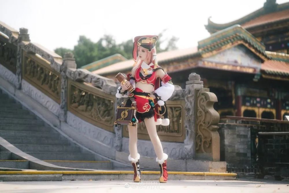 《原神》烟绯cosplay作品欣赏