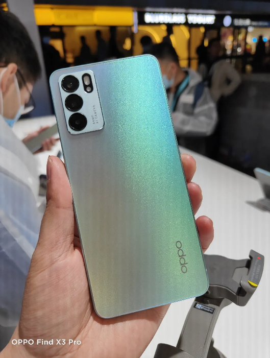 用了oppofindx3pro却依然羡慕opporeno6