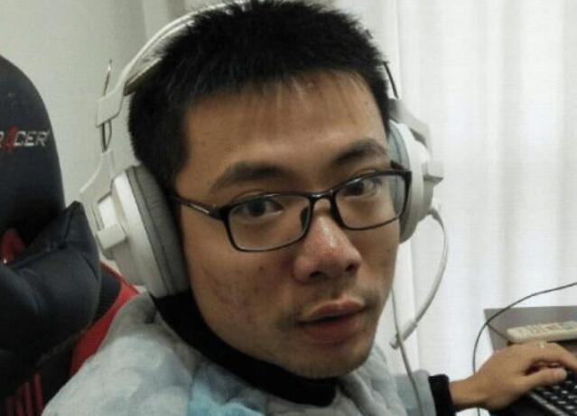 大司马肌肉金轮火遍全网,pdd笑岔气,周淑怡看得满脸通红