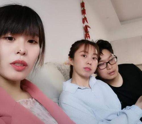 郭威的小舅子更帅气了田静越来越漂亮一家人的气质都更好了