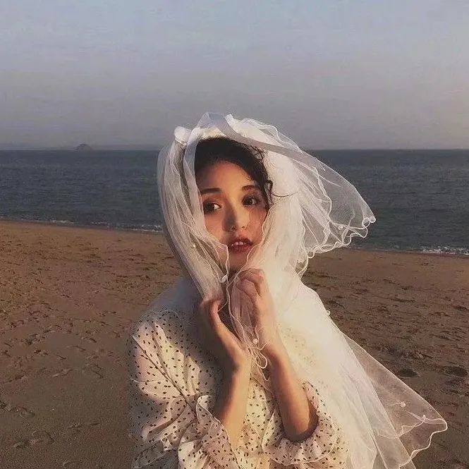 头像美到炸的婚纱女头