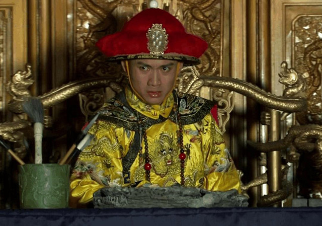 嘉庆掌权亲政后,是如何在15天内收拾和珅的?