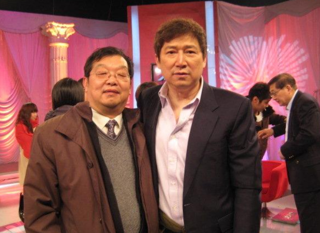 慈善家李春平,获美国老太70亿遗产,为啥不愿回忆与老太的生活?