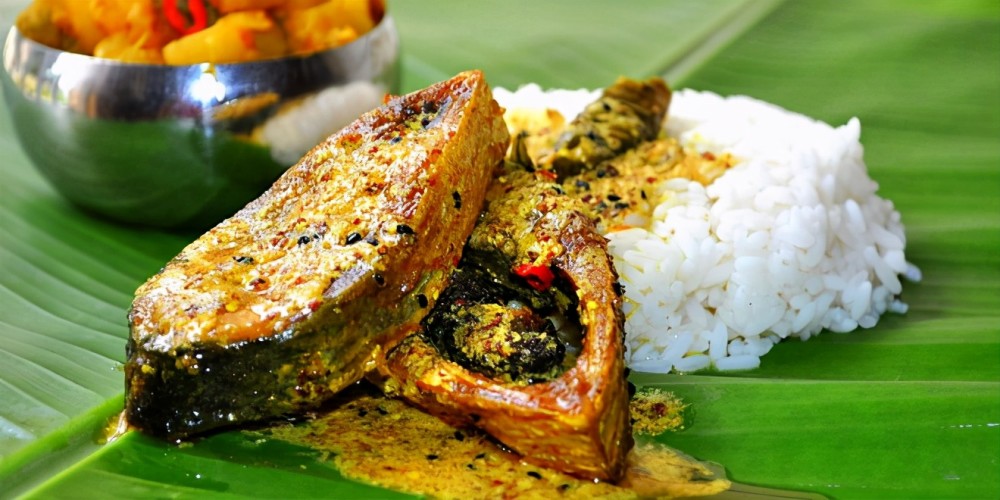 孟加拉国:云鲥配饭 顾名思义,云鲥配饭的主要食材就是米饭和云鲥.