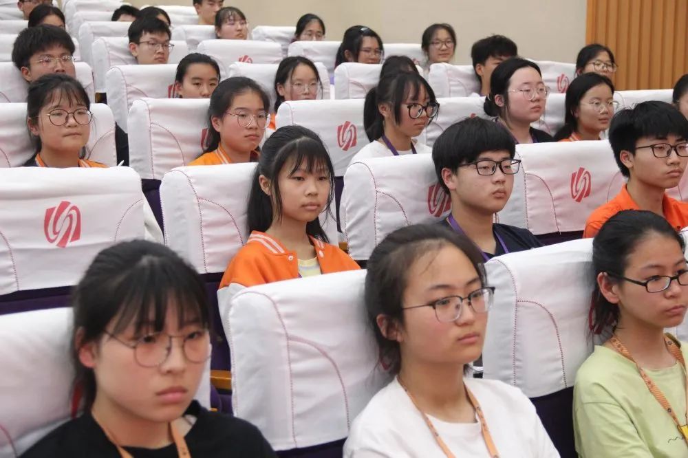 【青春海专】江苏省海门中等专业学校团校正式揭牌成立!