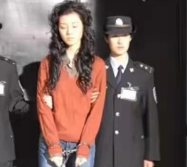 提起国内最美女死刑犯,很多人都会想起帮男友运毒的陶静,除了陶静以