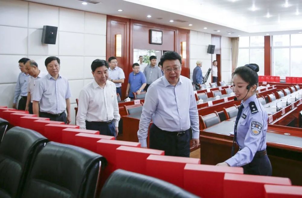 中央第十四督导组组长李佳调研我省政法队伍教育整顿工作