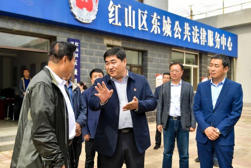 陈占英到政法系统基层单位进行调研督导