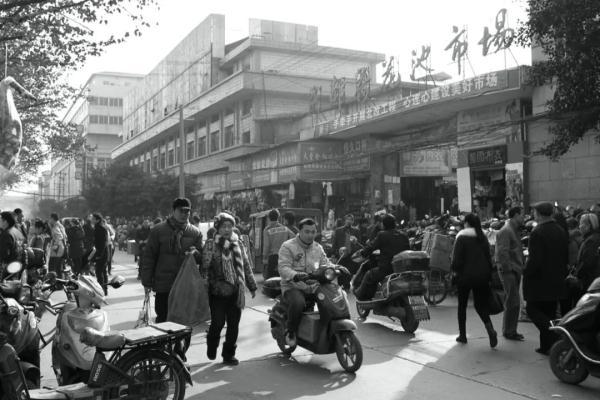 "我在成都40年,还是逛不来春熙路.