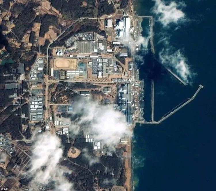 0级强震,引发特大海啸,并造成福岛核电站灾难性核泄漏事故.这是