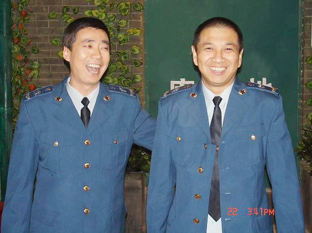 小品,觉得他是一个有创造力的演员,便邀请他在电视剧《父子情深》中