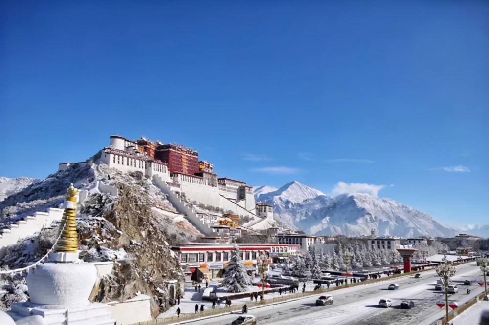 又一西藏地区铁路开通:林芝到拉萨仅需三小时,沿线风景美绝了!