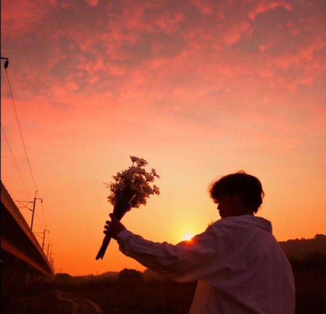 伤感男头|我在夕阳下等你