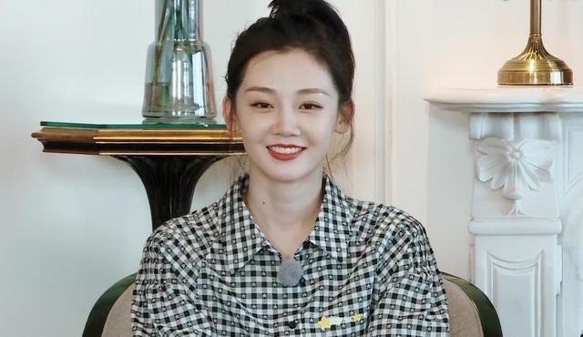 《奔跑吧》郑恺,苗苗大秀恩爱,默契公开二胎计划,太甜