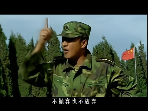 士兵突击中袁朗这个角色为何受到很多观众的喜爱因为他很懂许三多