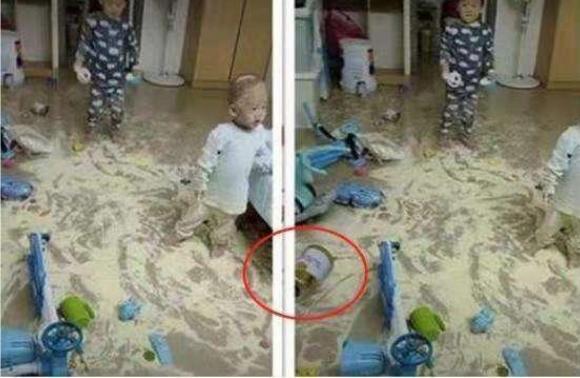 爸爸带娃走红,一脸无奈的看着熊孩子玩奶粉,妈妈 咱家是有矿吗