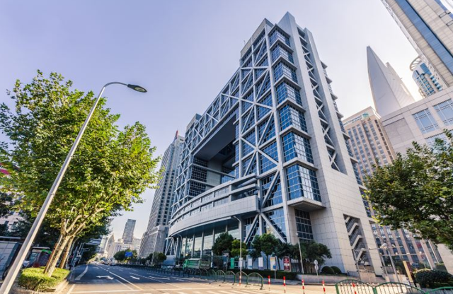 上海浦东2021年gdp_2018年上半年上海经济运行情况分析 GDP同比增长6.9(3)