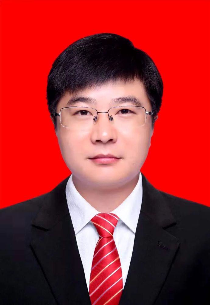 王强提名为芦淞区人民政府区长候选人
