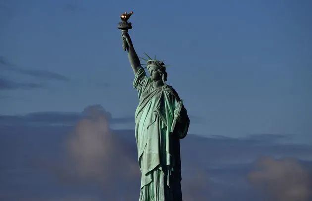 法国赠与美国第二座自由女神像—期限10年