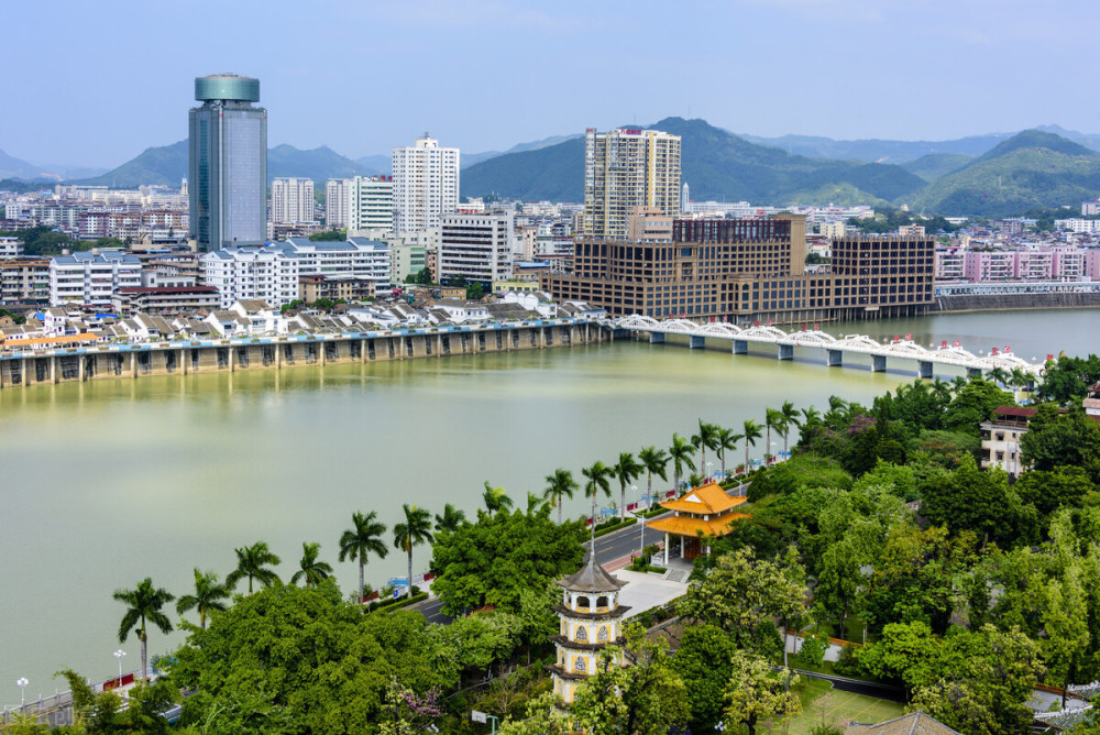 榜单四线城市十强梅州包头衢州常德运城龙岩许昌