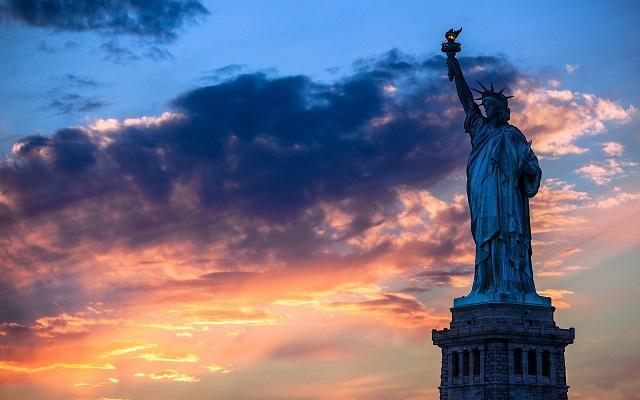 法国赠送给美国的自由女神像,到底是谁的自由?美国人民自由了吗?