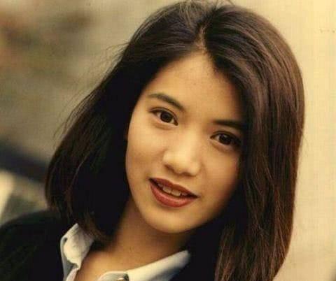 1962年出生的女明星,1975年出生的女明星 她1962年出生,现在已有57岁了.不得不感叹,岁月不饶人啊.