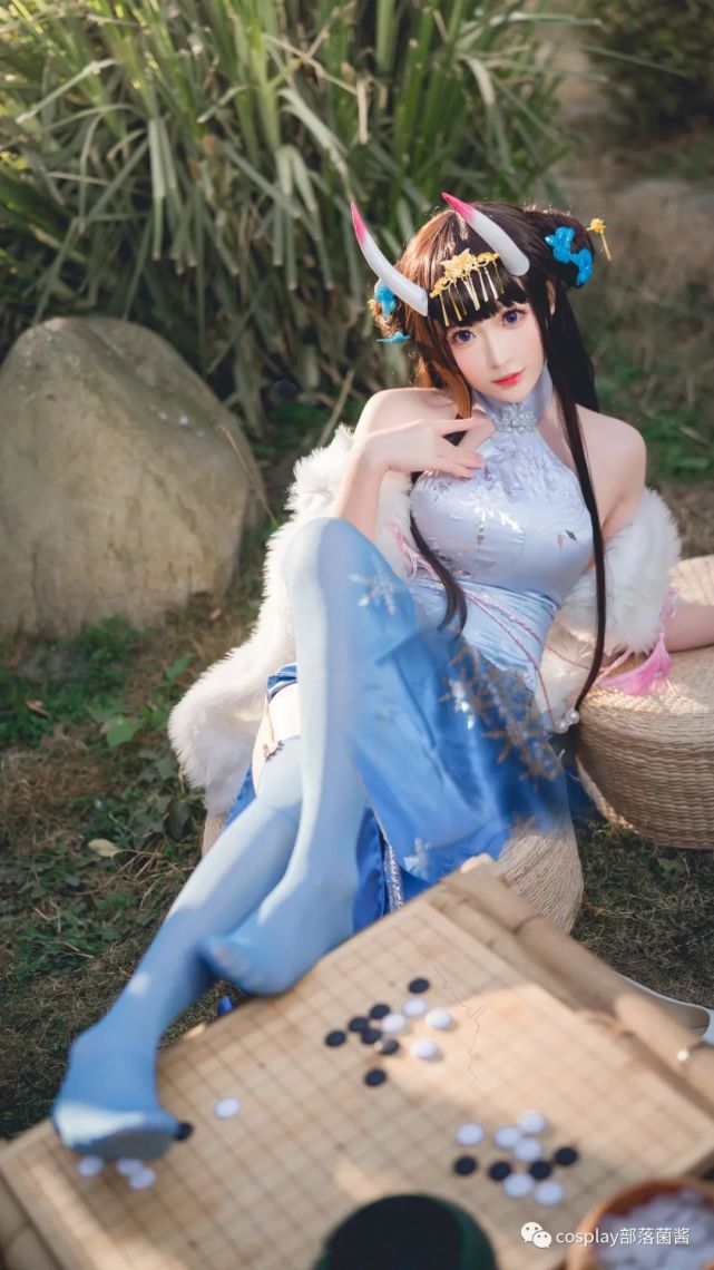 cos:碧蓝航线能代冬雪沁香cos正片@南宫