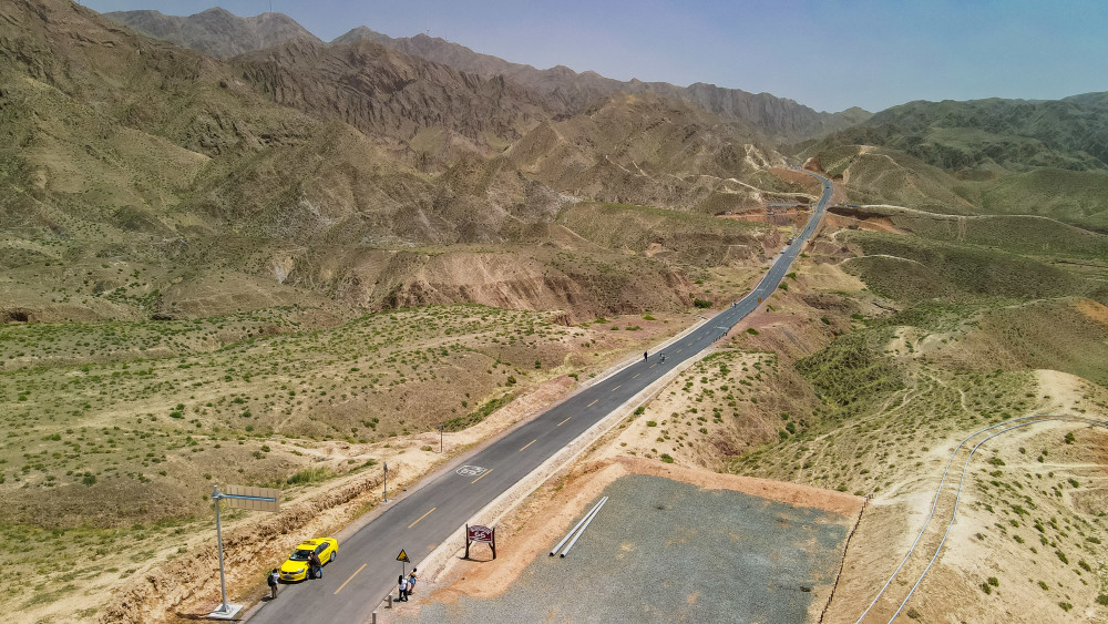 "此生必驾"最美公路,宁夏中卫66号公路,大西北最独特的风景