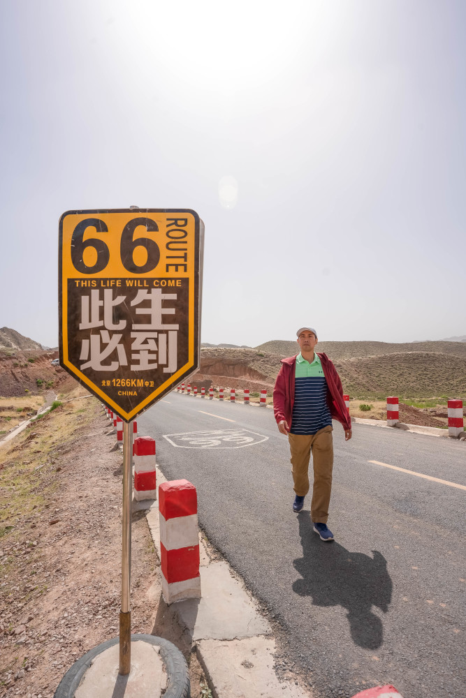 "此生必驾"最美公路,宁夏中卫66号公路,大西北最独特的风景