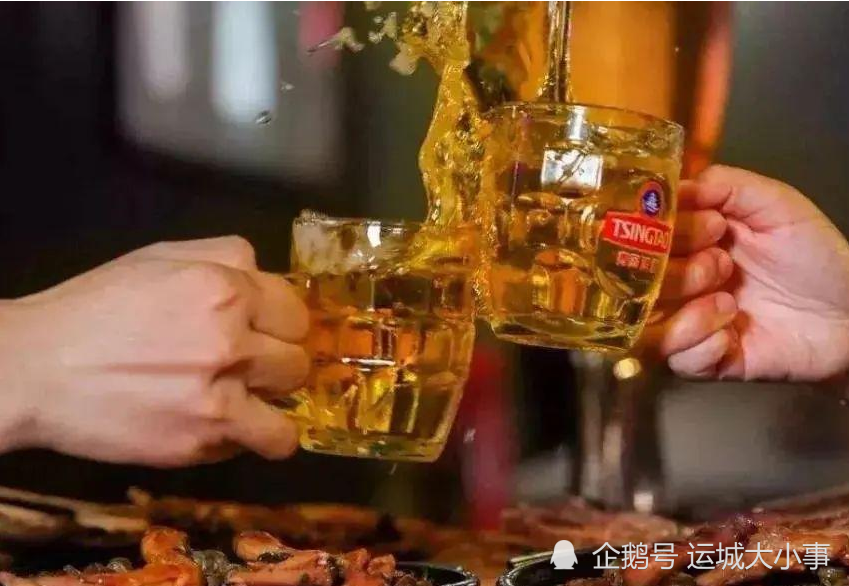 运城一男子被120紧急抬走,疑似喝酒喝出命