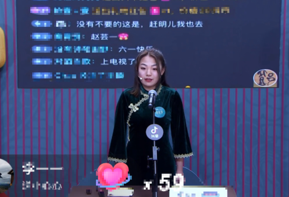 来了不少女选手,虽然,郭德纲曾经说过,女相声演员在相声行业很难出头