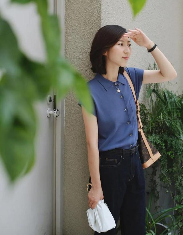 40岁以上的女人,夏日如何穿衣清爽又好看?