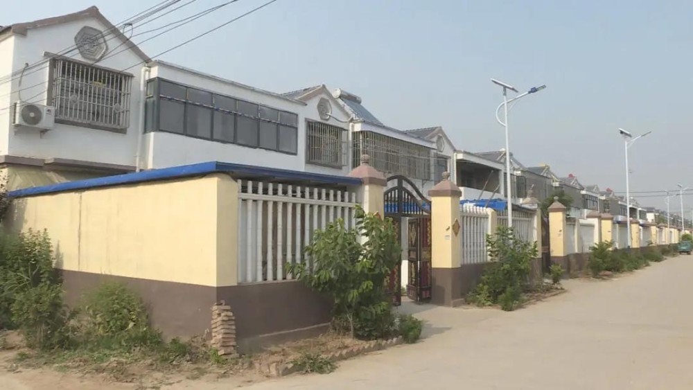 魏传永调度"合村并居"整改,农村安置房建设和危房改造