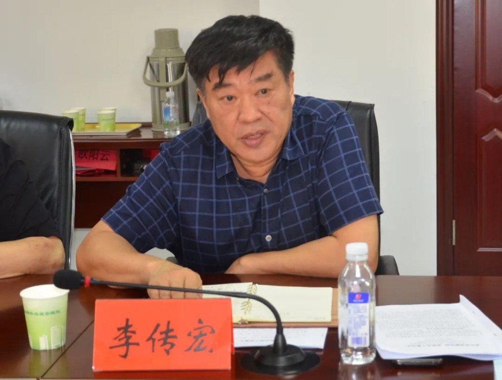 市政协副秘书长付文芳率队赴洪山区调研老旧小区改造工作