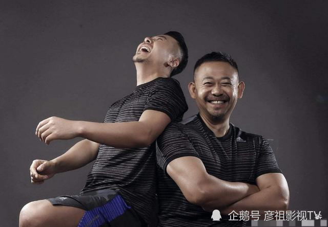有种双胞胎叫姜文姜武长得很像但他俩其实不是一个爸